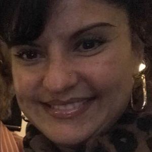 Meet your Posher, Andrea